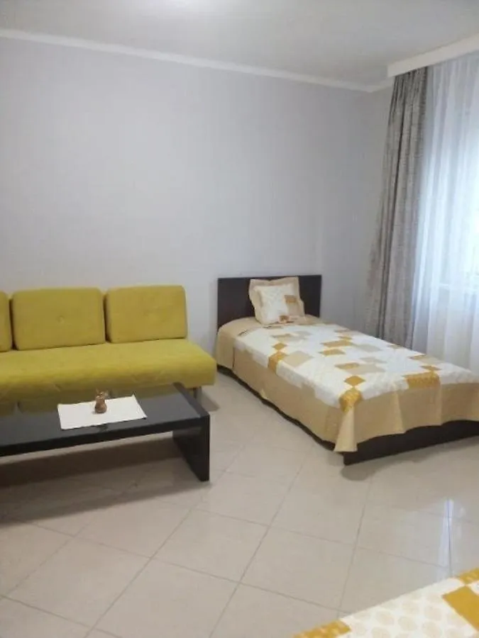 Apartman Rachegy Erlau 0*,